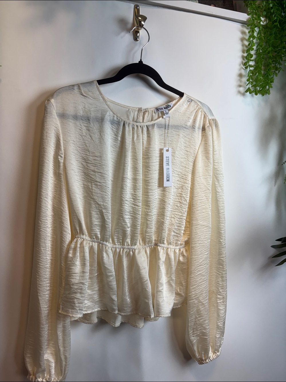 Steve Madden Cream Textured Peplum Blouse